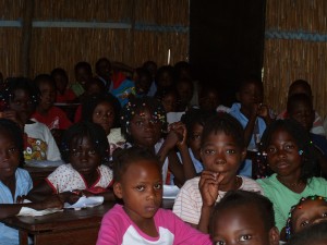 this is verissimo toste's picture of a class he attended in mozambique. I did a summer course with him in Serbia in summer 2009